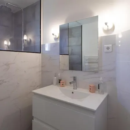 L1 Auguste Valensin 10 Min A Pied Mer Clim&wifi Apartmán *