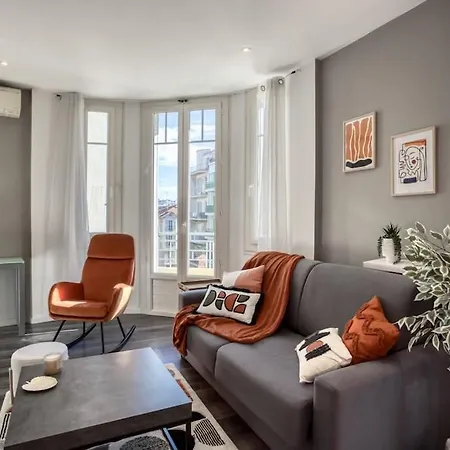 L1 Auguste Valensin 10 Min A Pied Mer Clim&wifi Lägenhet *